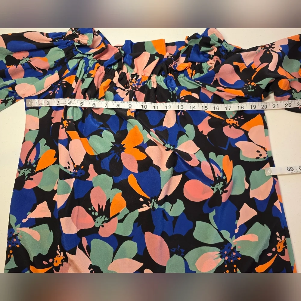 Tucker 100% Silk Floral Off Shoulder Blouse XS Boho Summer Festival Top - Picture 7 of 9